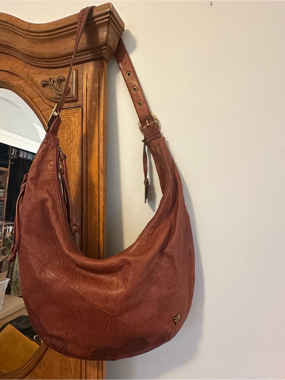 Frye Women's Leather Hobo Shoulder Bag - Cognac Brown